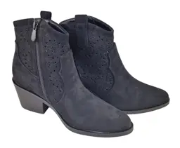 Botki z wycinką ESTETIC D-729 Czarny